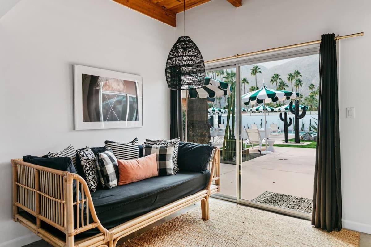 The Marley Hotel By Avantstay Classic Palm Springs Hotel W Pool Hot Tub Extérieur photo