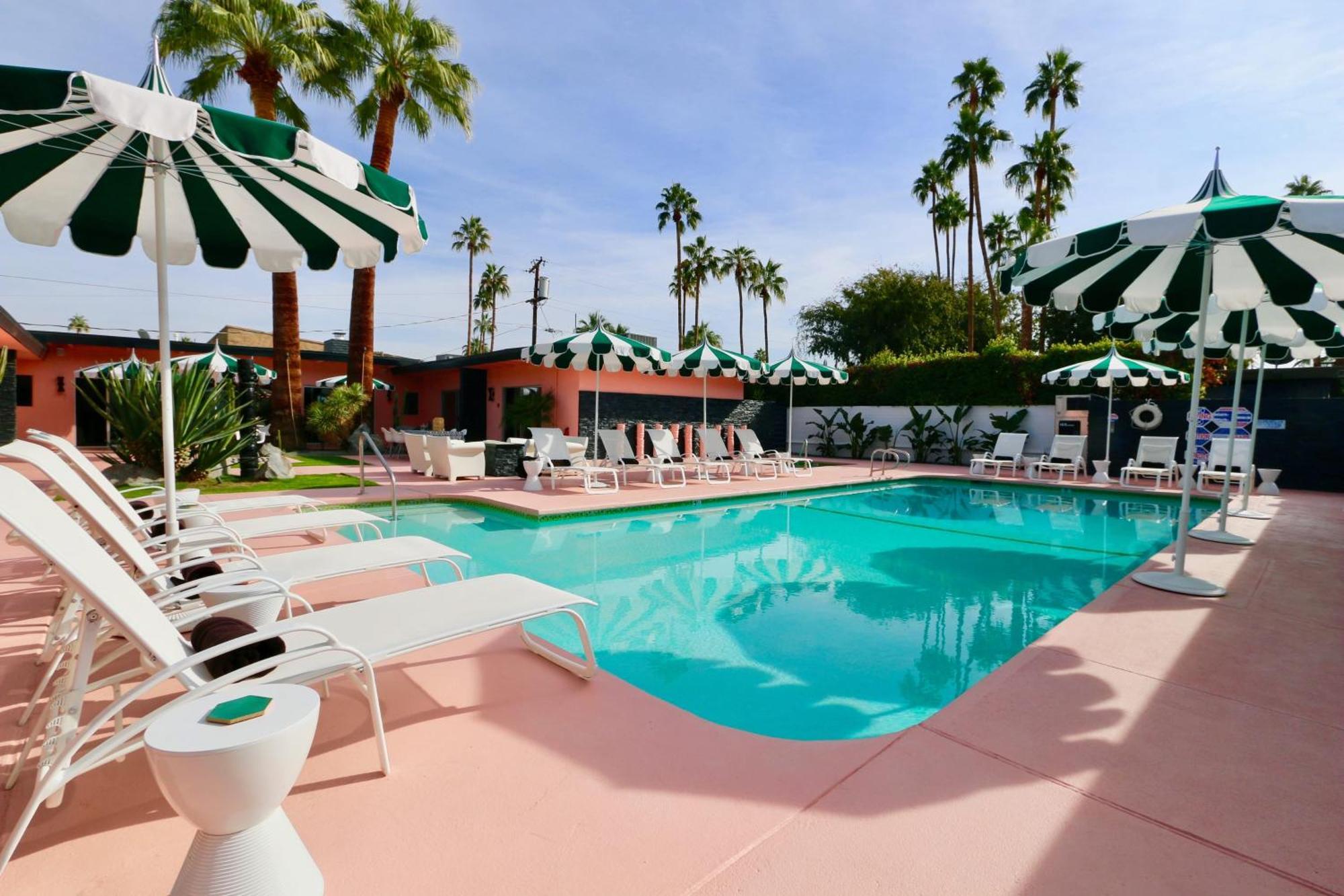 The Marley Hotel By Avantstay Classic Palm Springs Hotel W Pool Hot Tub Extérieur photo