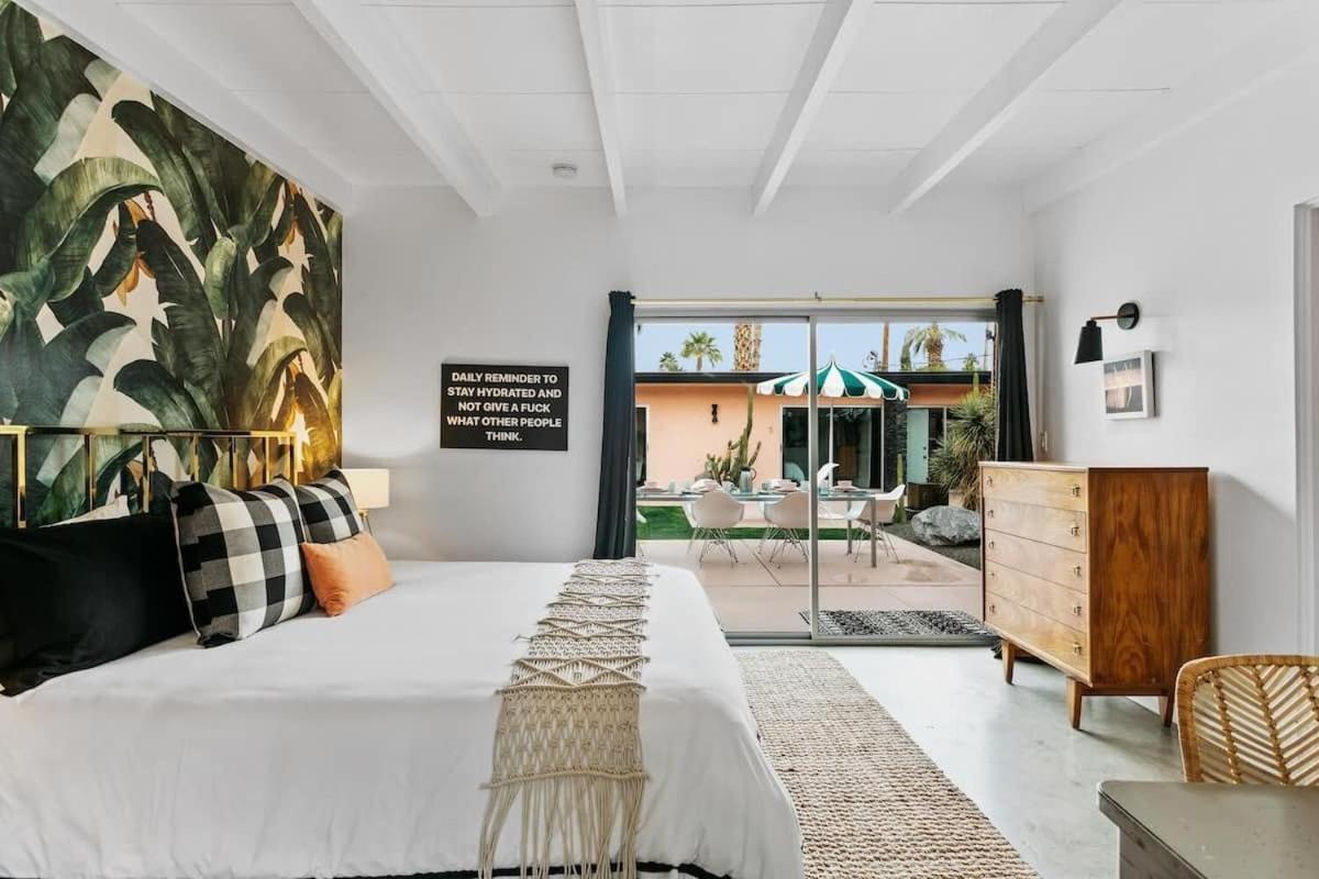 The Marley Hotel By Avantstay Classic Palm Springs Hotel W Pool Hot Tub Extérieur photo